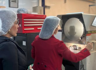 Fábrica de Licores del Tolima moderniza sistema de seguridad en las botellas